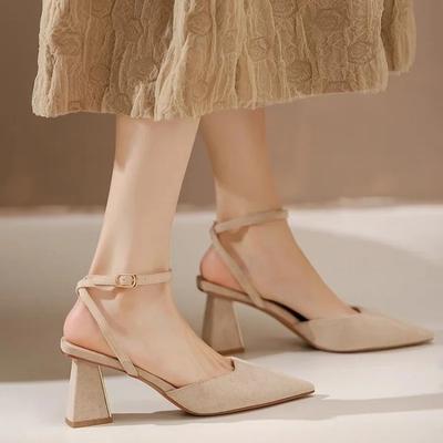 Verão Nova Moda Pontuda Uma Linha Fivela Estilo Raso Boca Sandálias Feminino Confortável Sapatos de Banquete Feminino