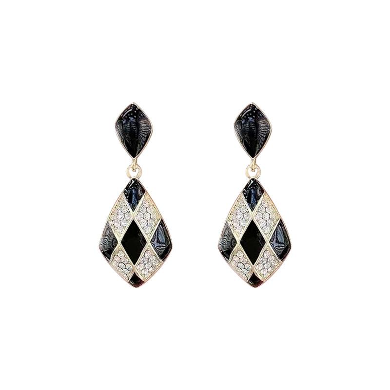 New Geometric Rhombus Drop Glaze Black White Checkerboard Earrings Women's Fashion Daily Accessory Party Jewelry Birthday Gifts