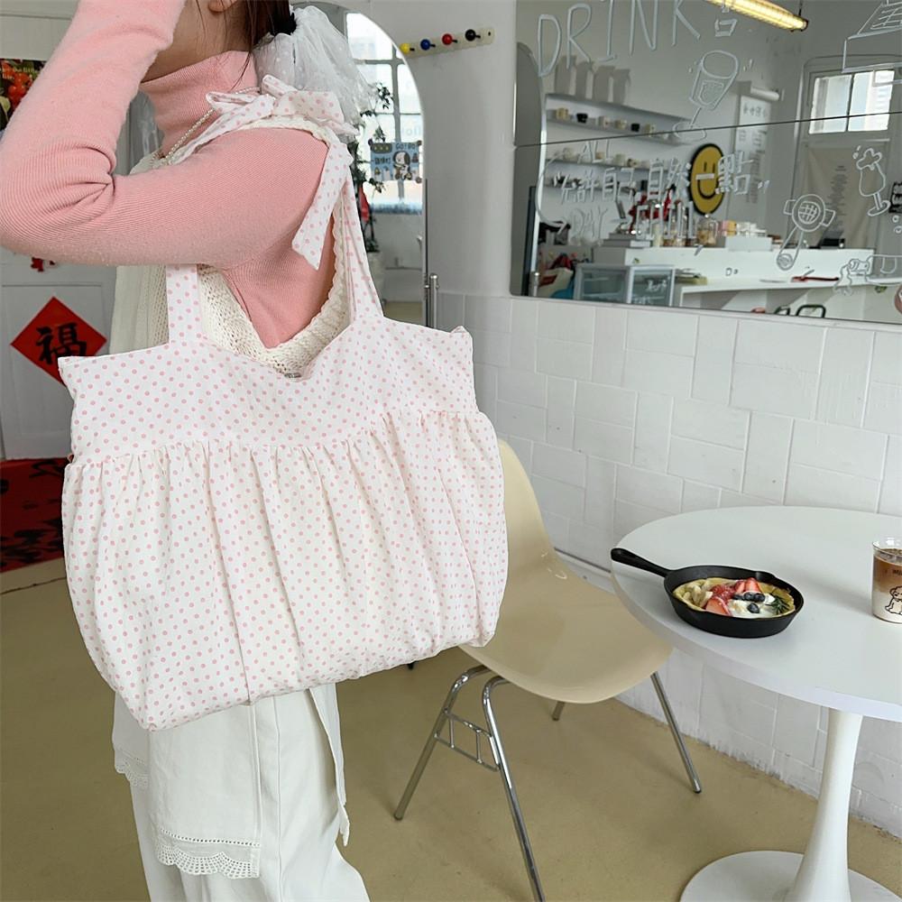 Casual Canvas Tote Bag With Wrinkled Design And Magnetic Closure For Daily Use