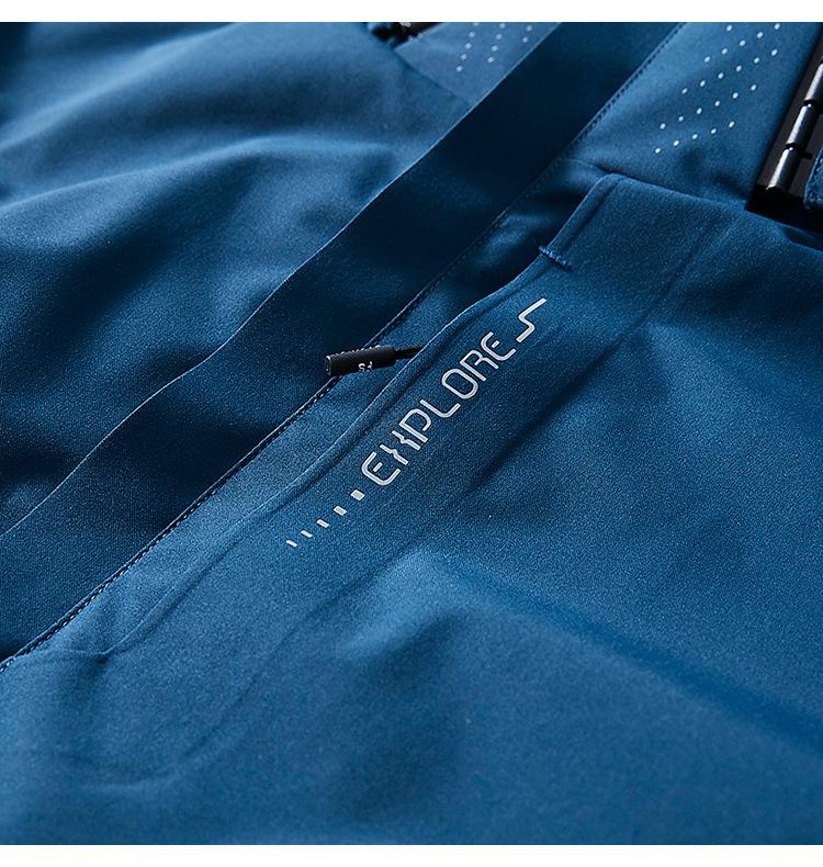 Women's Three-in-One Ski Jacket: Detachable Fleece Lined, Windproof, Waterproof, and Warm for Autumn and Winter.