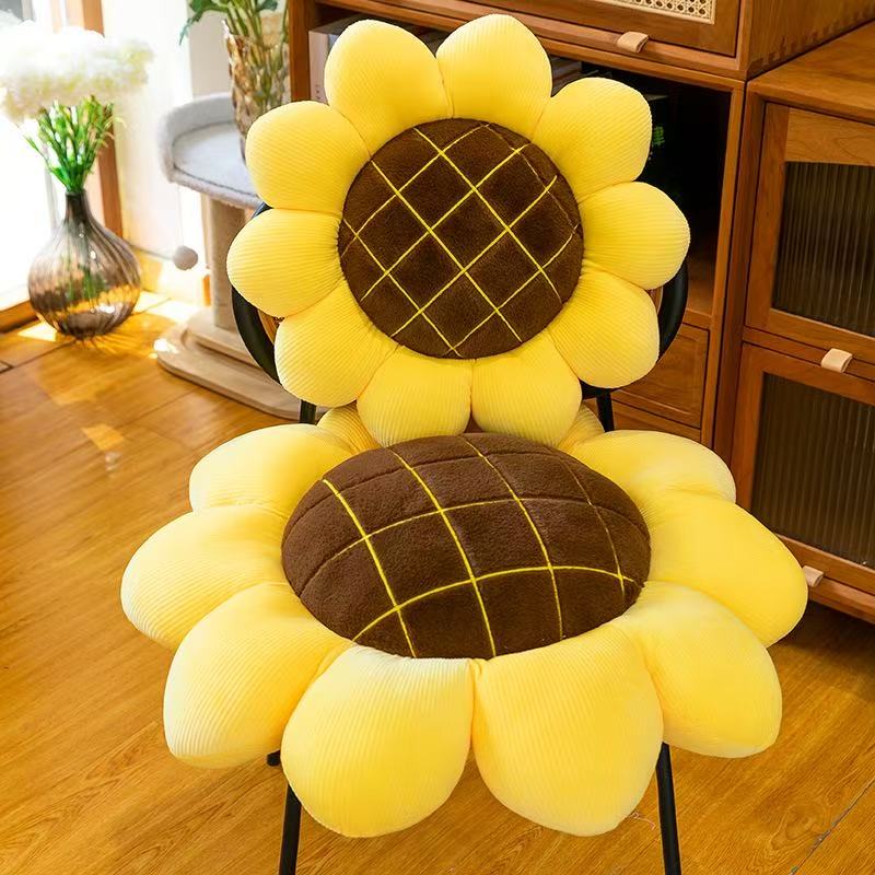 Bambola di peluche kawaii Cuscino a forma di girasole carino Regalo di compleanno per bambini Giocattolo morbido per divano Sedile per finestrino auto Cuscino decorativo