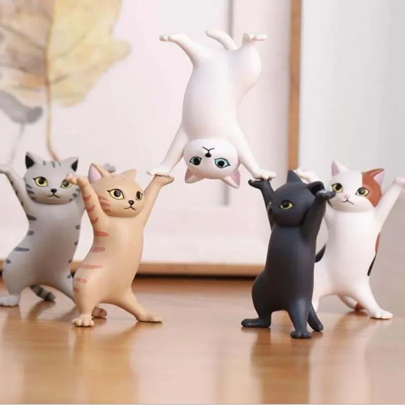 Kawaii Cats Pen Holder Funny Cat Doll Ornaments Plastic Crafts Earphone Support For Room Office Desk Home Decoration Accessories