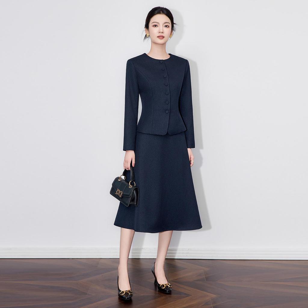 Leichter Luxus Zweiteiler: Elegante Jacke + High-End Halbrock für den Arbeitsweg