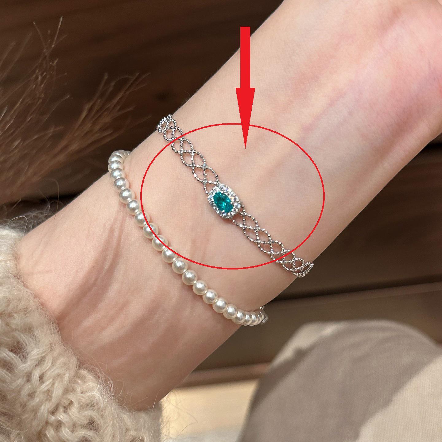 Элегантный Винтажный Браслет с Цирконами - Легкая Роскошь, Модный Холодный Стиль, Овальный Дизайн