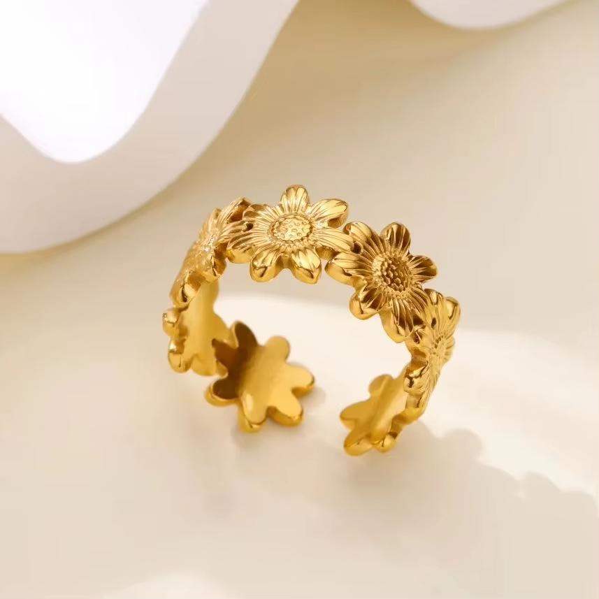 Gold Color Anillos Stacked Multiple Flowers Rings Elegant Women Stainless Steel Shell New Ring Jewelry Wedding Birthday Dainty