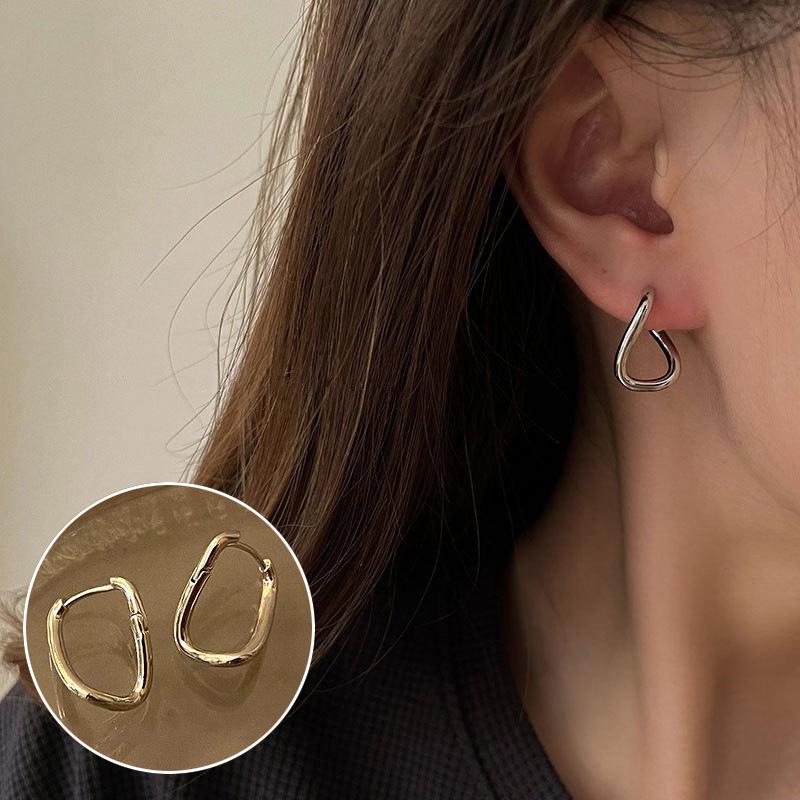 S925 Silver Snake-Shaped Hoop Earrings with Micro-Paved Zirconia - Retro Fashion for Women