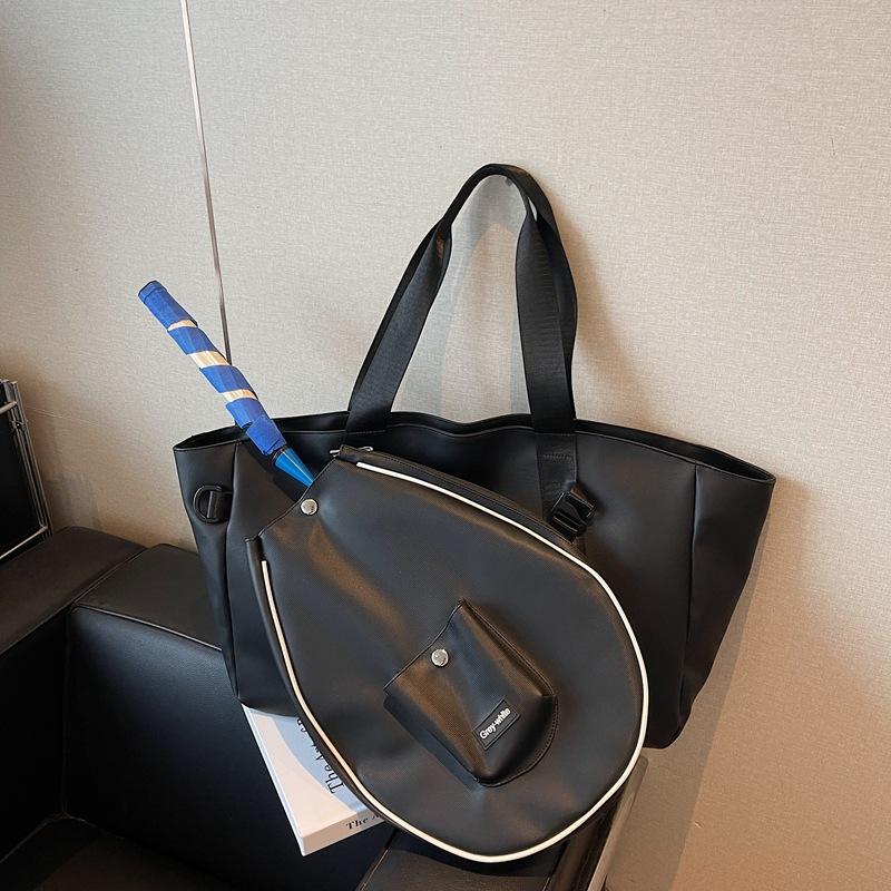 

Large capacity women s bag, new summer sports wind badminton bag, versatile college student class tote bag чёрный