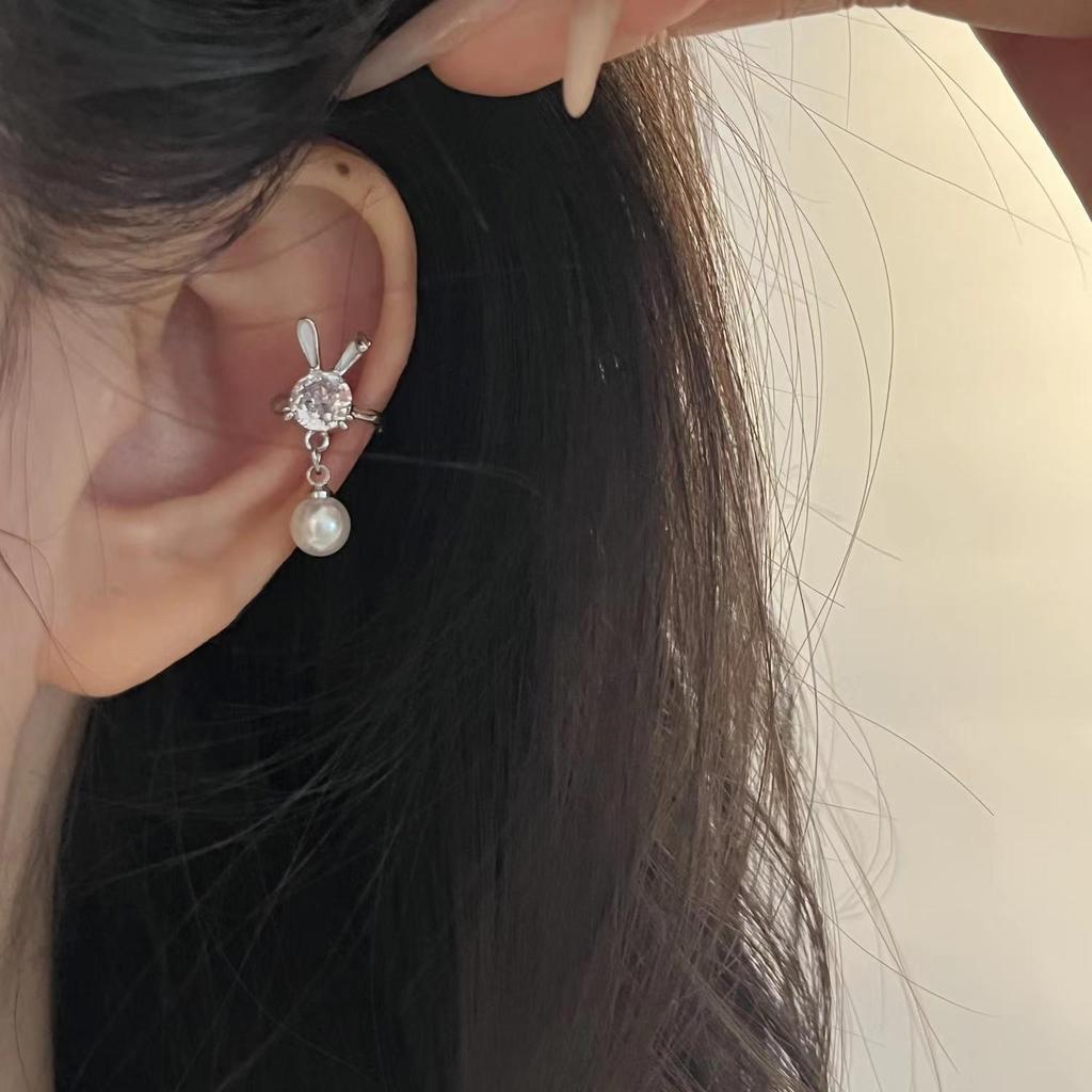 Koreańskie Klipsy na Uszy dla Nieprzekłutych Uszu – Modny Chwost i Perłowy Motylkowy Design dla Kobiet