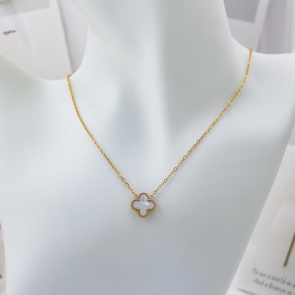 13mm Four-leaf Clover Single Flower Necklace Double-sided 18K Vacuum Plated Non-fading Women's Necklace