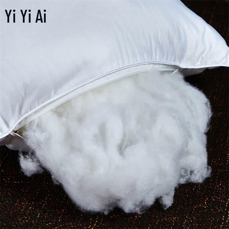 Yiyi Ai Deluxe Anti-Feather Cotton Pillow Insert