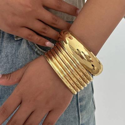 Salircon Minimaliste Punk Lisse Métal Lourd Bracelets Femmes Hommes HipHop Couleur Dorée Cercle Bracelet Empilable Quotidien Bijoux de Bras