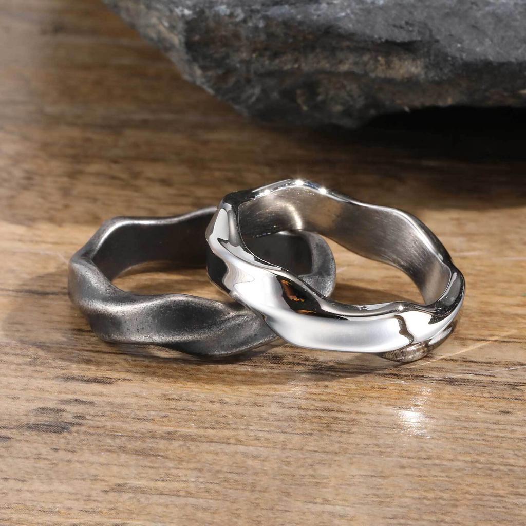 Simple Mobius Rings for Men Boys,Stainless Steel Simple Couples Finger Ring,Punk Vintage Zircon Gifts