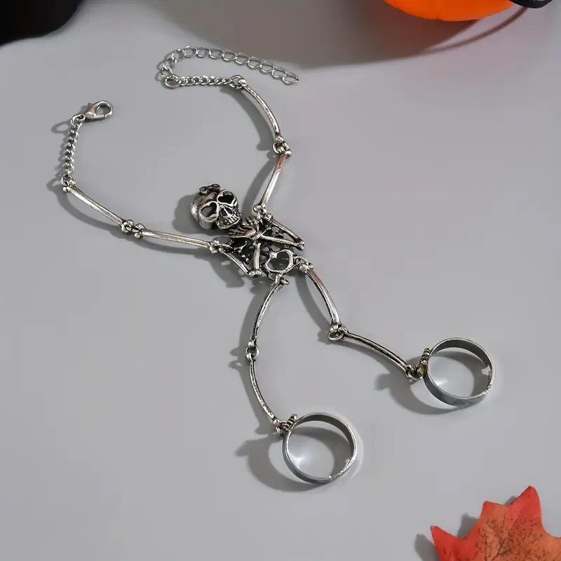Gothic Exaggerated Skull Skeleton Bracelet for Women Men Retro Creative Quirky Halloween Jewelry