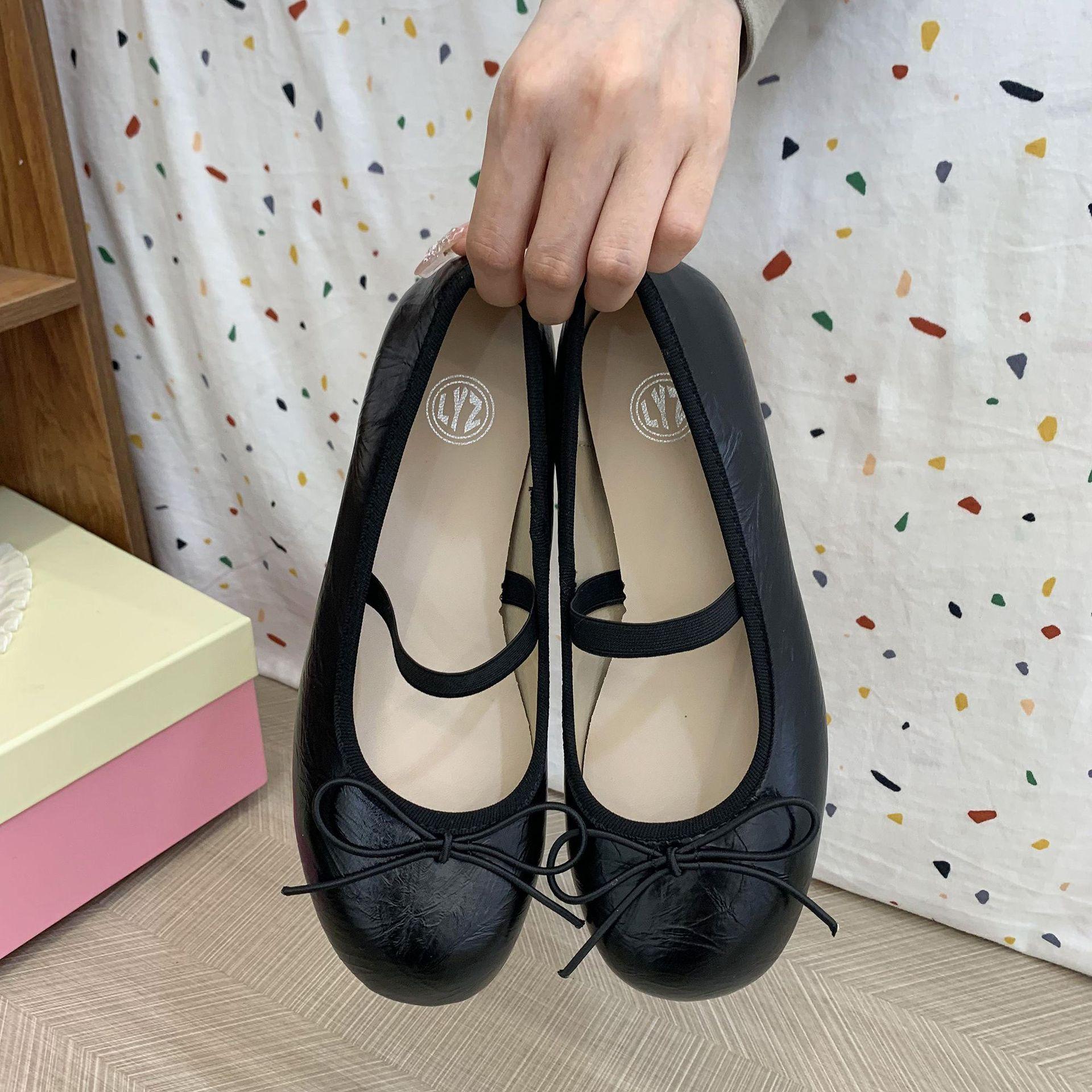 

Белая круглая голова с юбкой, легкий рот, толстый каблук, одинарная обувь женская, 2025 новая летняя, ретро, французские балетки Мэри Джейн 39 чёрный