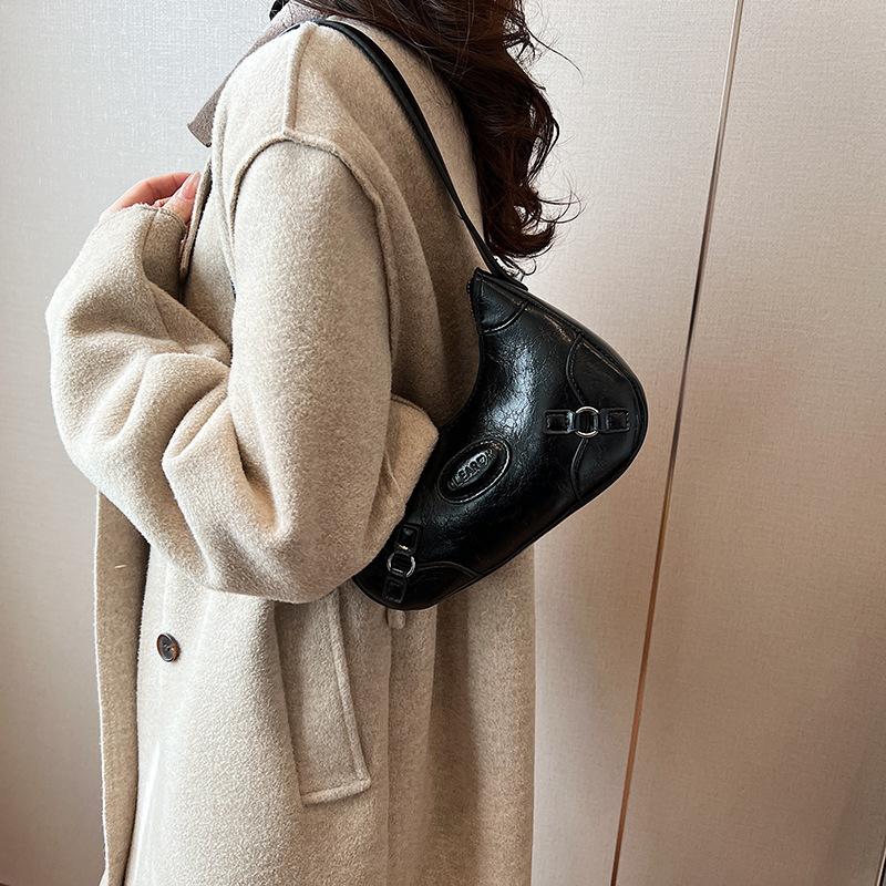 2025 new French niche design underarm bag retro shoulder messenger bag solid color fashionable versatile dumpling bag