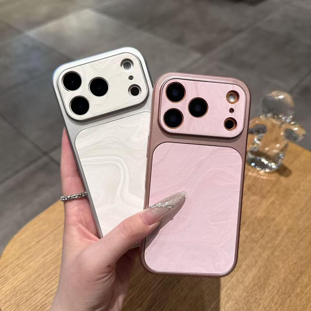Ledertextur iPhone 17 Pro Max Hülle mit Wasserwellen- und Schneeberg-Samtmuster