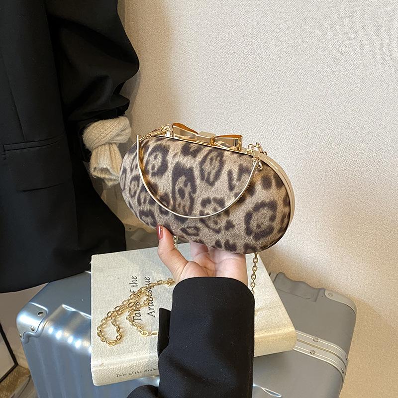 Retro Leopard Print Handbag 2025 New Winter Fashion Chain Shoulder Bag Temperament Women's Bag