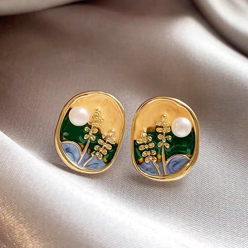 Retro Ruyi Tassel Fan-shaped Stud Earrings - Chinese Style