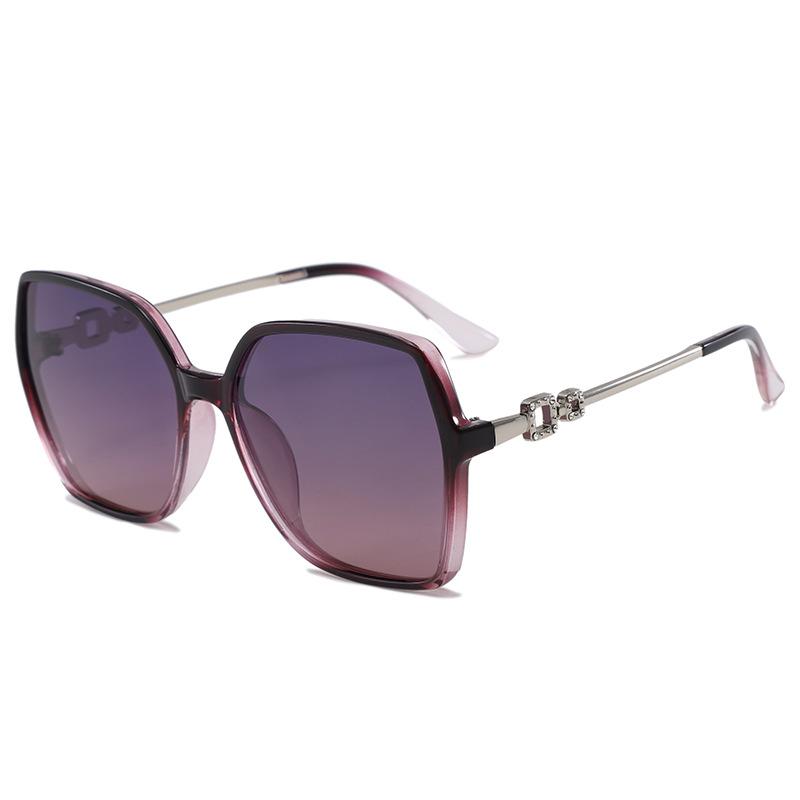 New Fashionable Personalized Large Frame Gradient Sunglasses, UV Resistant Lightweight High-end Driving Sunglasses for Women