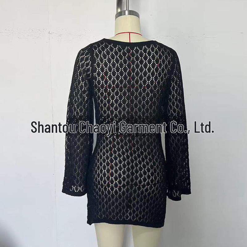 European & American V-Neck Long-Sleeve Hollow Texture Holiday Dress with Backless Design