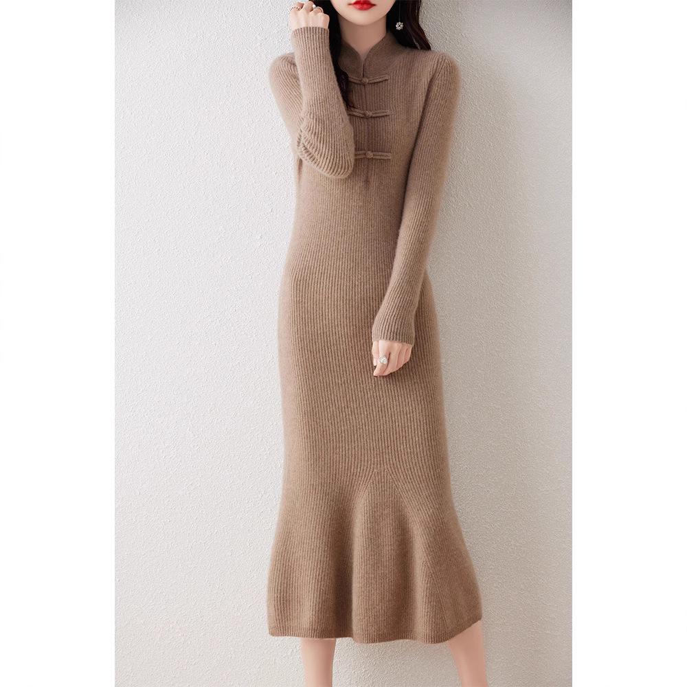 

Vintage Slim Fit Stand Collar Wool Cheongsam Dress - Extra Long with Frog Buttons M for 100-110 lbs