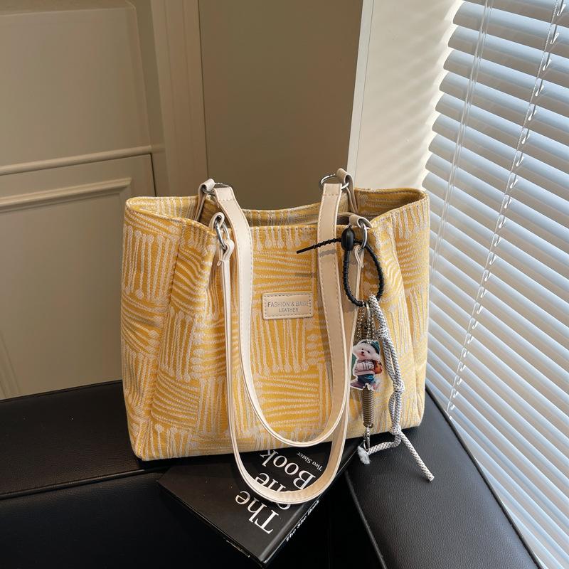 Class commuter bag women's large-capacity new casual spring and summer versatile high-end shoulder tote bag