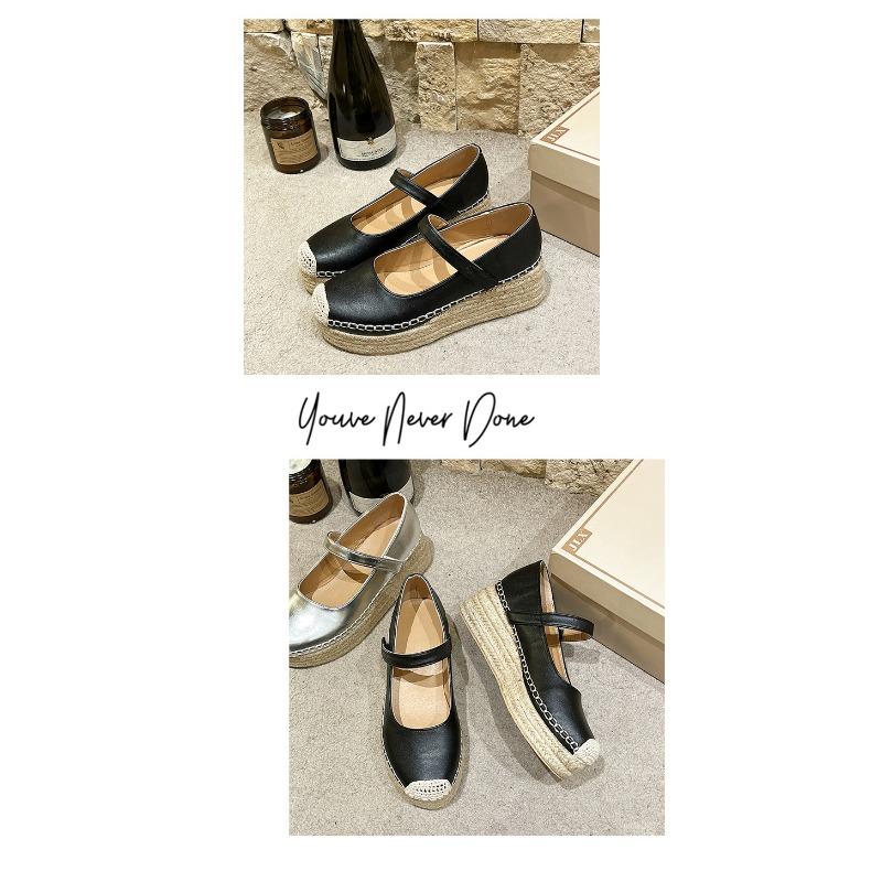 A New Fashionable and Elegant Single-shoe Woman with Thick-soled Mary Jane Shoes
