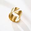 Bague large moderne en acier inoxydable enveloppante pour femmes Bague de doigt géométrique statement Bague de fête superposée Chic