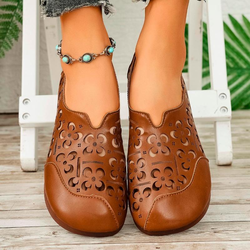 

Мода 2025 Лето Круглый носок Слипоны Женские Мягкая подошва Балетки Классика Уличные Балетки для женщин Полые Повседневные Большой размер Горячая Распродажа Обувь 43 темно-коричневого