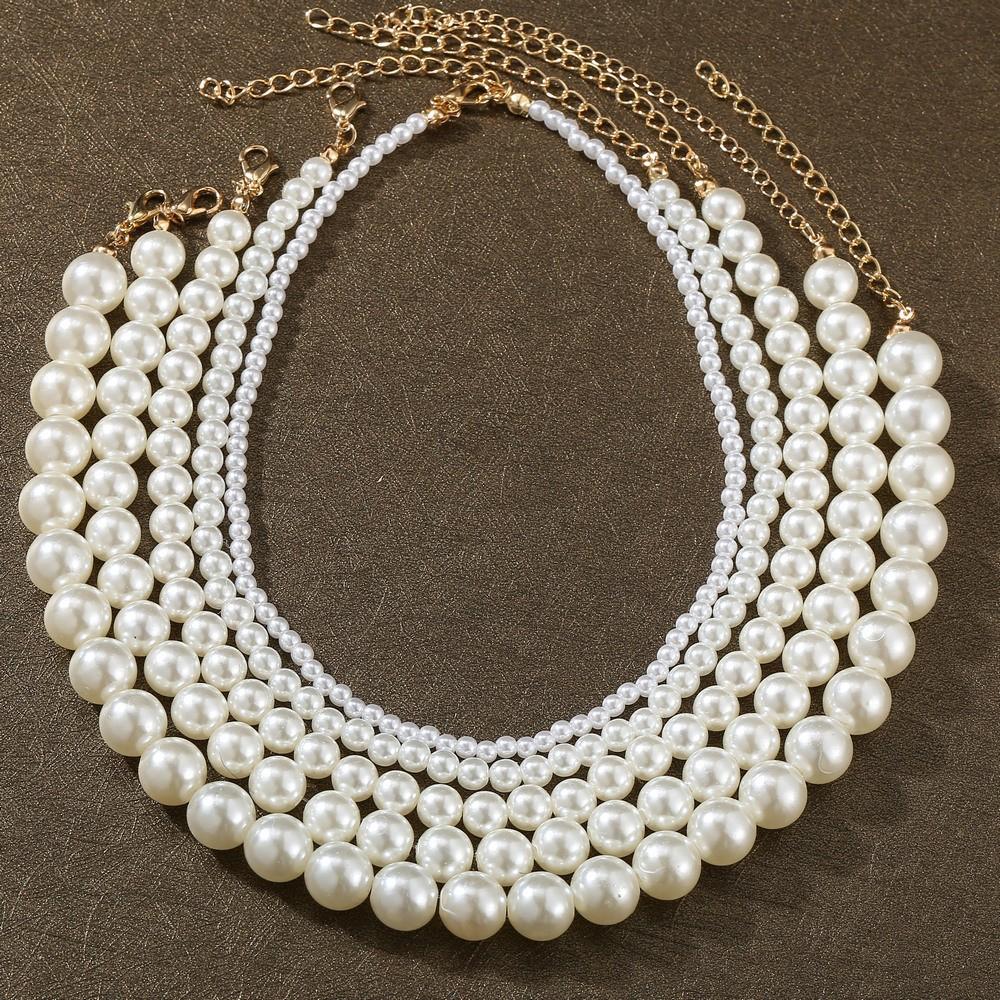Hot-selling French Retro Pearl Multi-layer Stacked Wind Necklace Women's Fashion Temperament High-end Necklace