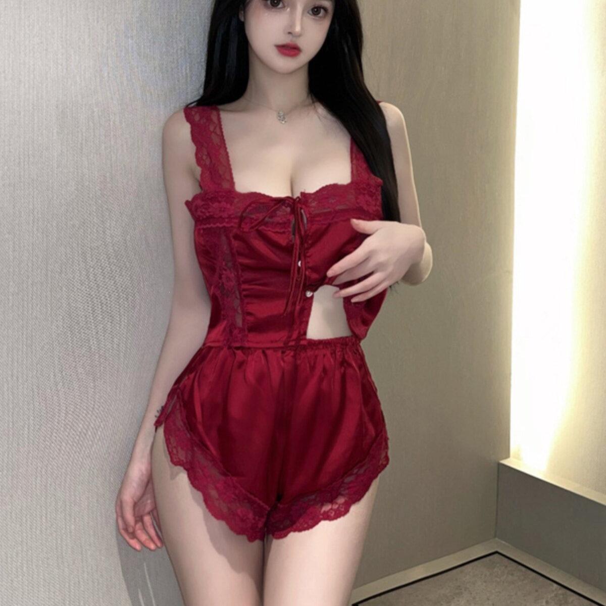 

Spring/Summer 2026 Plus Size Women s Sexy Lace Trim Camisole Pajama Set with Shorts XL (120-140 jin) чорний