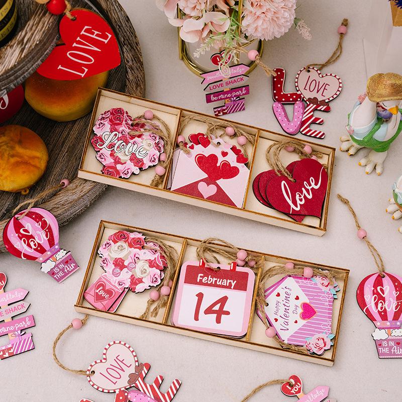 9Pcs Valentine Hangings Wood Holiday Decoration Love Flower Valentine Ornaments Valentine'S Day Decorative Love Envelope Pendant