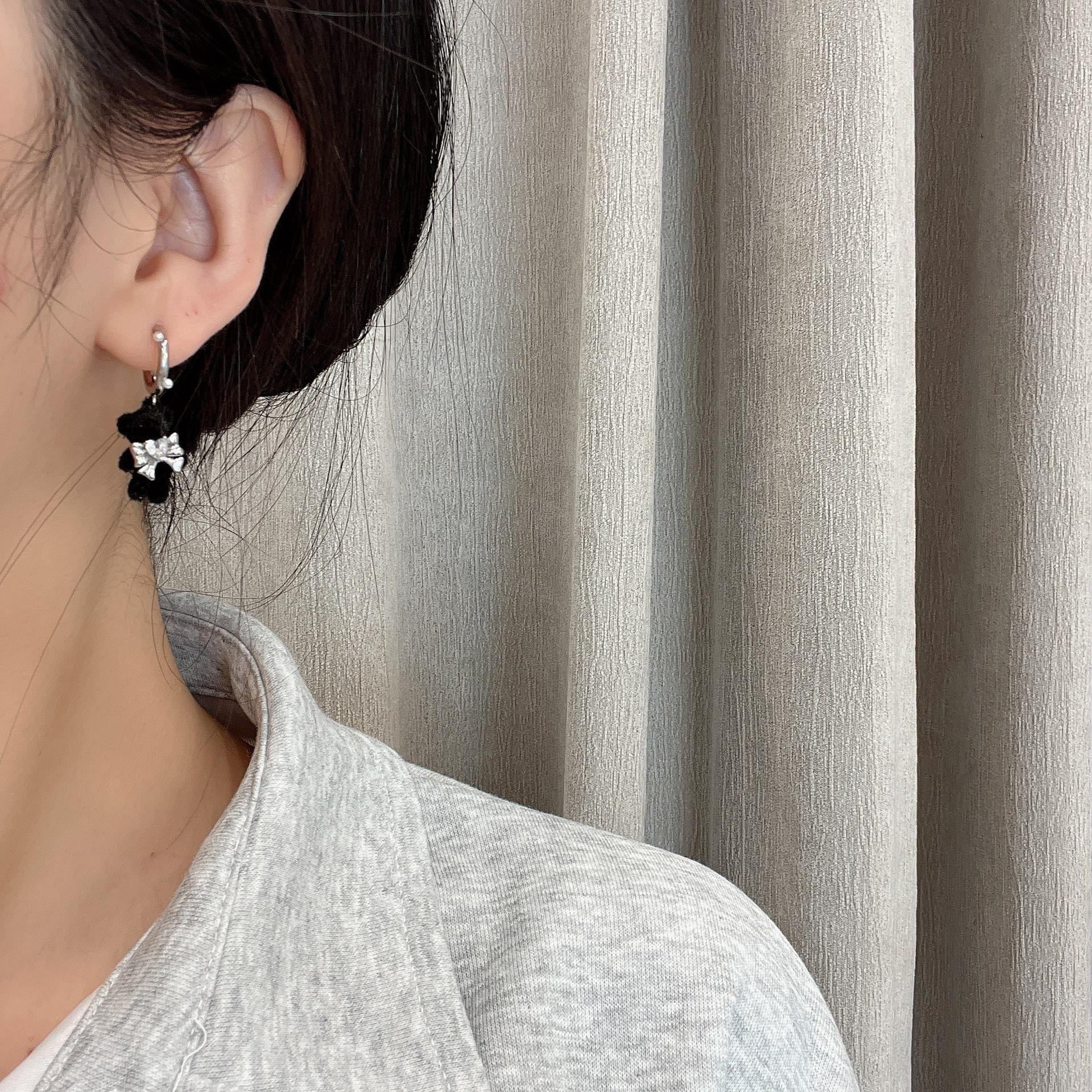 

Серьги-медведи из корейской кофейной стаи: Милые, детские и пушистые для женщин flocked bow zircon bear чёрный