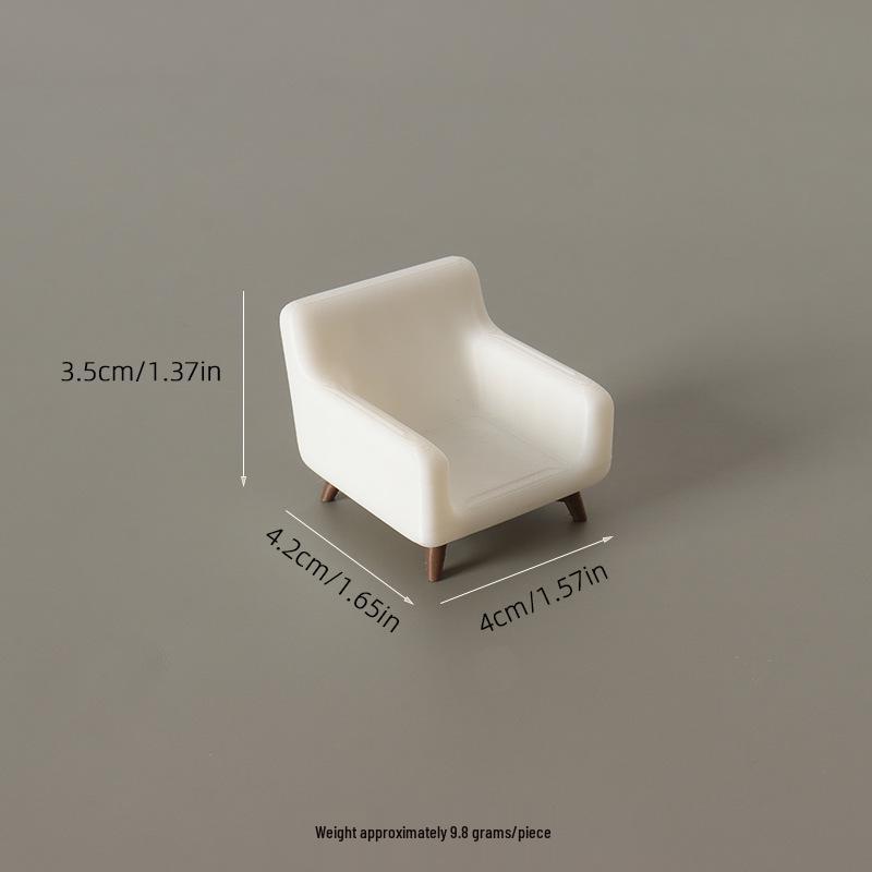 Miniatur-Creme-Puppenhaus-Sofa - Realistisch 1:12 Möbelmodelle für Puppenhaus.