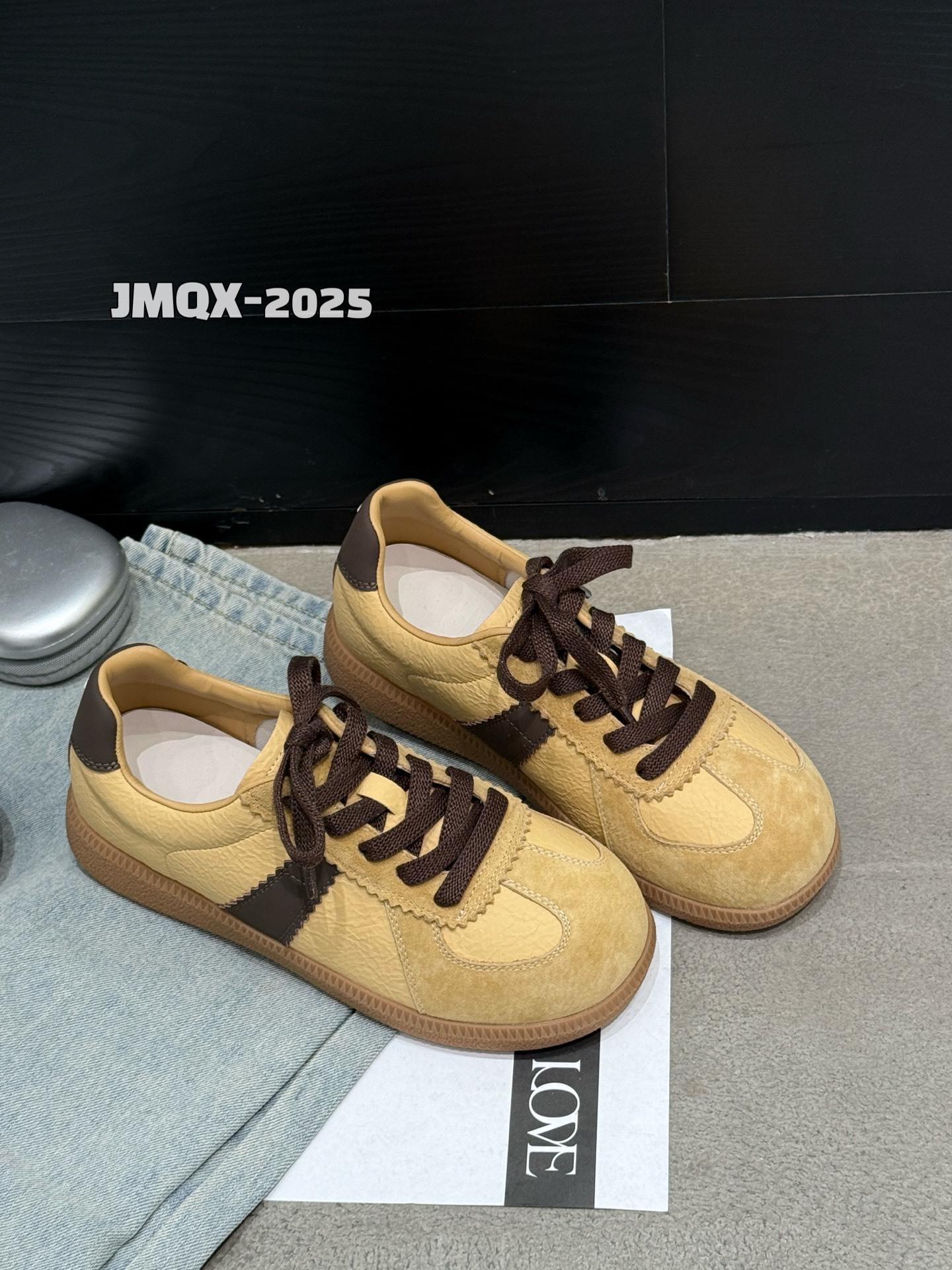 

Leather women s spring new soft-soled casual sports shoes versatile doll head board shoes tide 39 жовтий