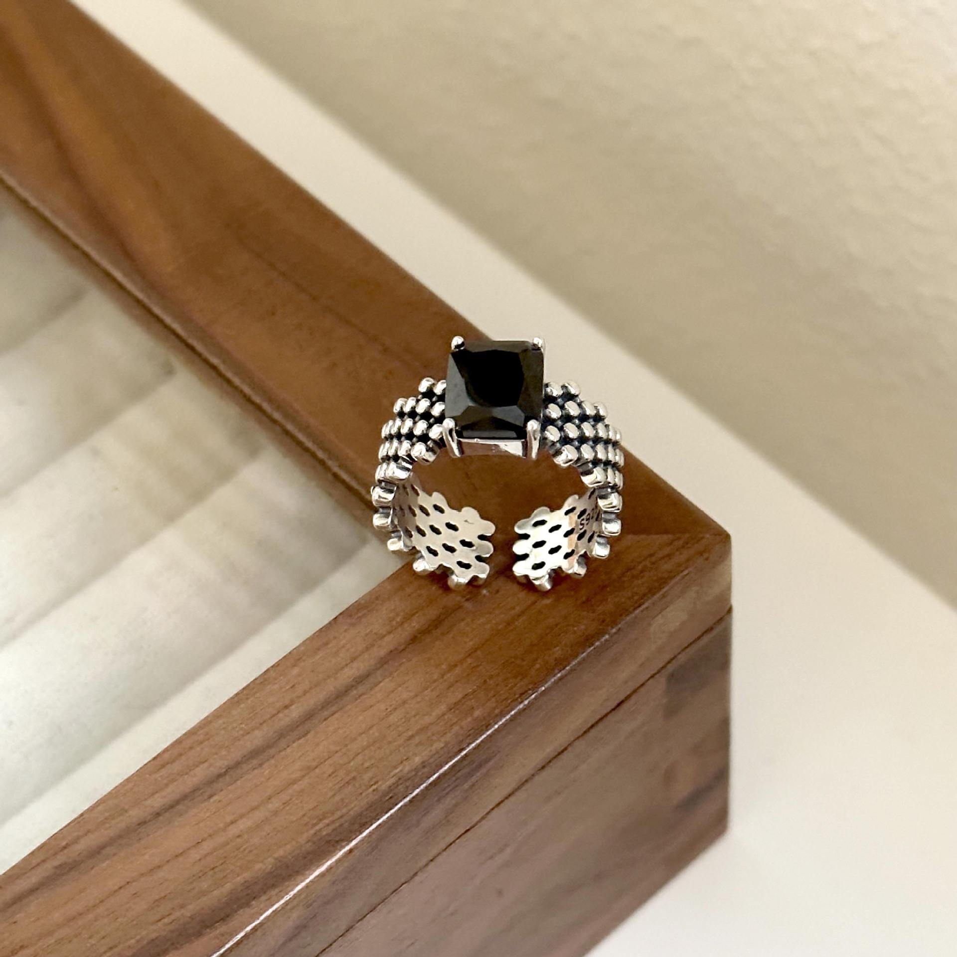 

Niche Ins Commuter Personality S925 стерлингового серебра круглые бусины квадратные большие открытые циркониевые кольца женские кольца Opening is adjustable