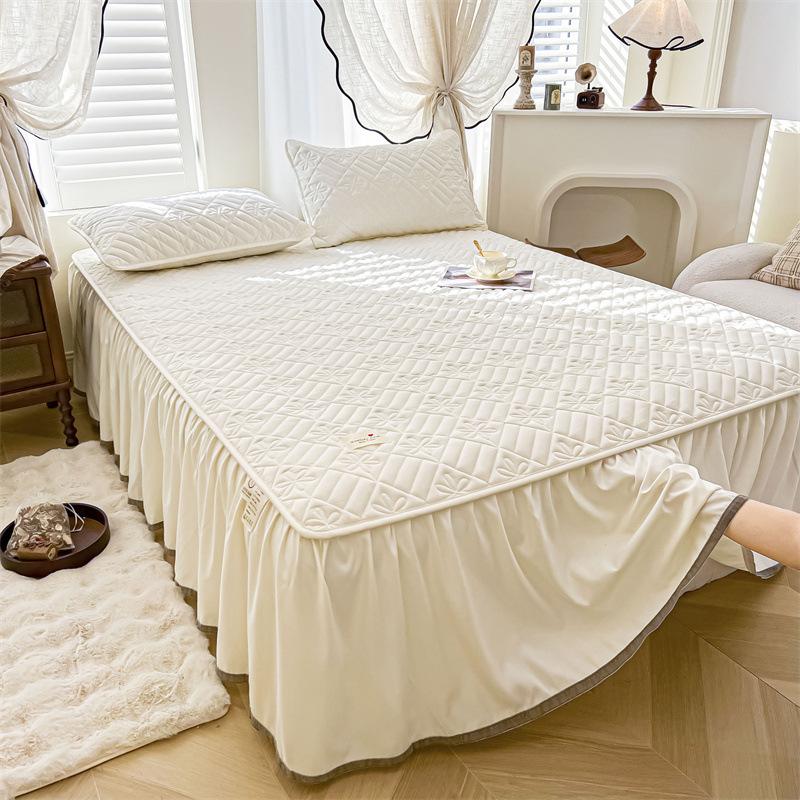 

3pcs Bed Skirt Set, Includes 1 Bed Skirt and 2 Pillowcases Without Inserts, Comfortable Bed Skirt Suitable for All Seasons 150*200CM