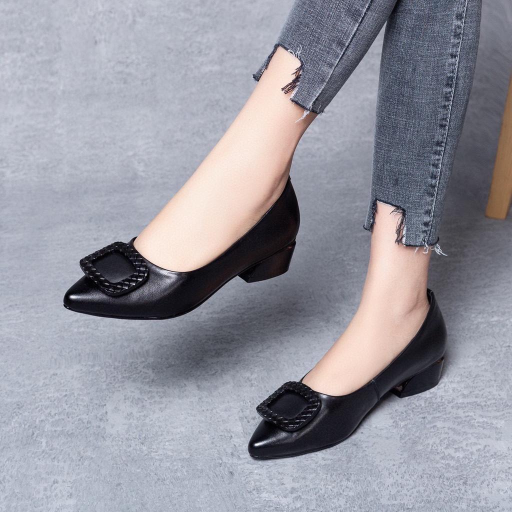 2025 autumn new fashion pointed square buckle temperament low heel single shoes first layer cowhide flat loafers work shoes