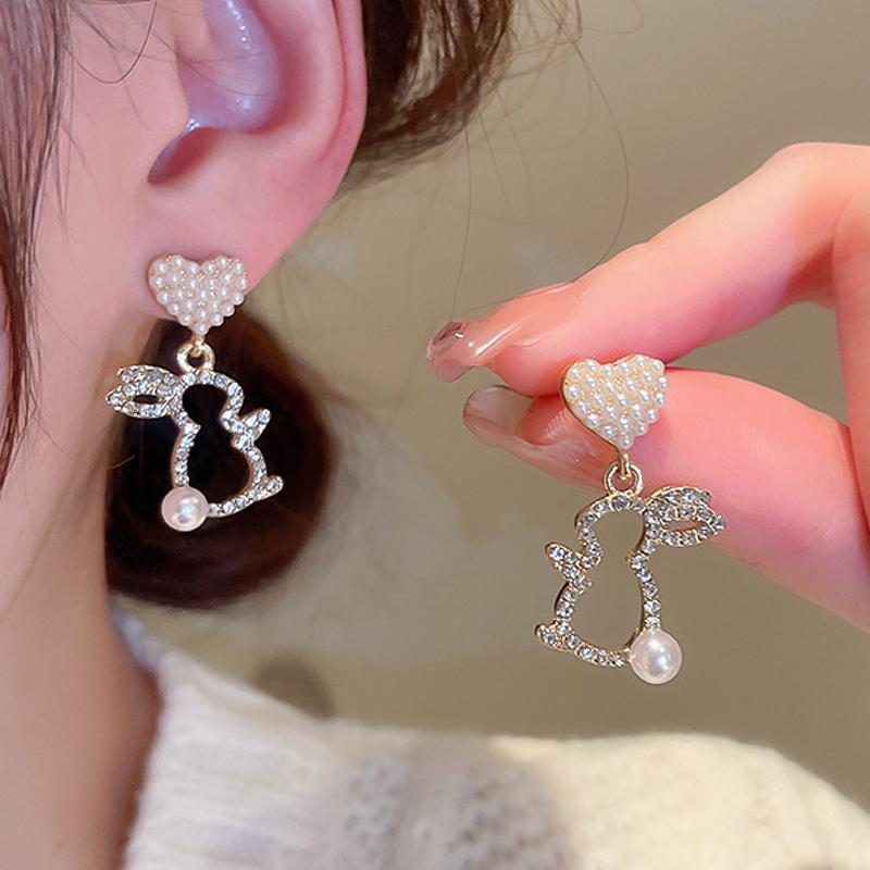 Cute Hollow Rabbit Drop Earrings for Women Crystal Imitation Pearl Heart Dangle Earrings Party Sweet Girls Gift Animal Jewelry