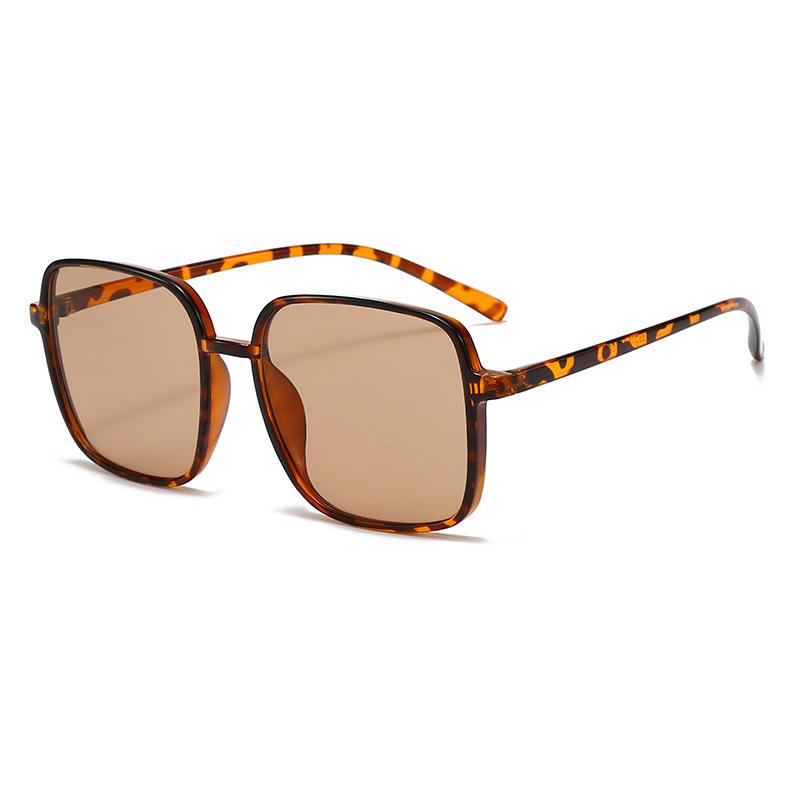 Trendy Unisex Square Frame Sunglasses: Stylish & Versatile Sun Protection
