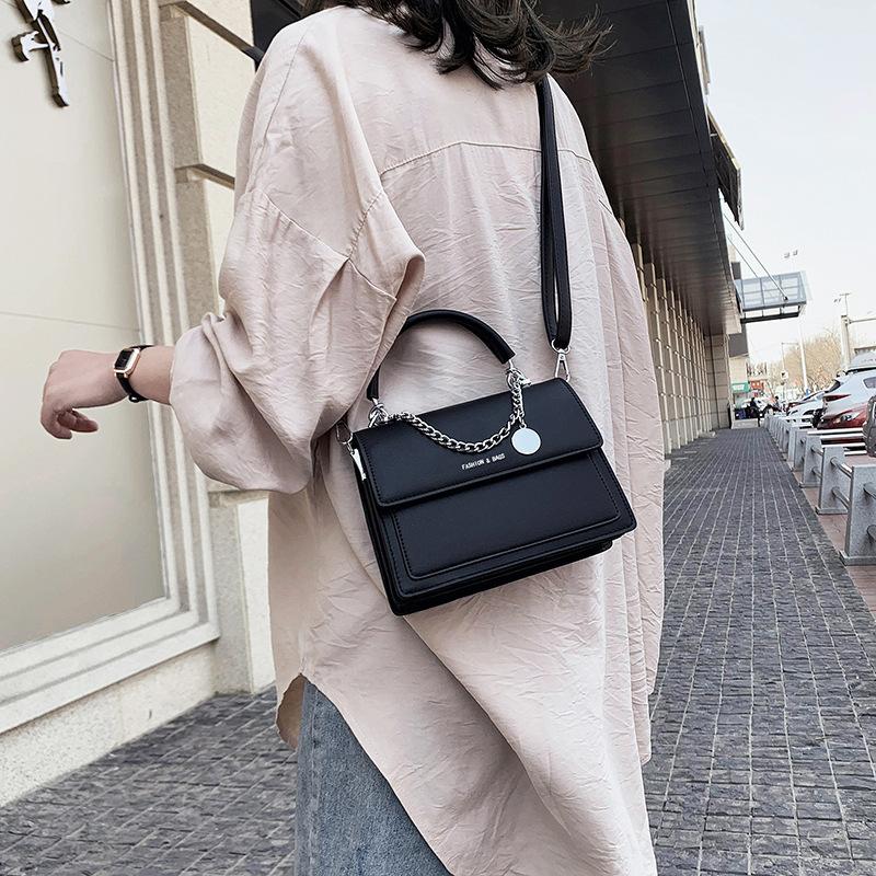 Korean Stylish Crossbody Bags for Women 2026 New Mini Square Handbags Luxury Designer Purses Ladies Travel Chain Shoulder Bags