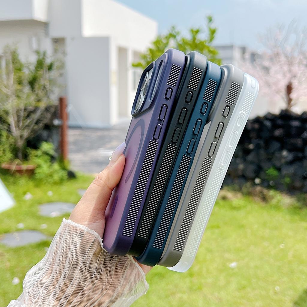 Matte Translunt Frosted Shockproof  For Magsafe Case For iPhone 17 16 15 14 Plus 13 11 12 Pro Max 17 Air 16e Magnetic Cover