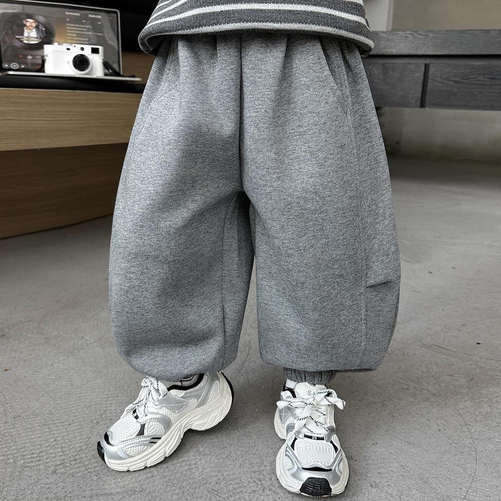 Autumn 2025 Boys' Trendy Striped Sweatshirt Set - Fashionable Early Autumn Outfit