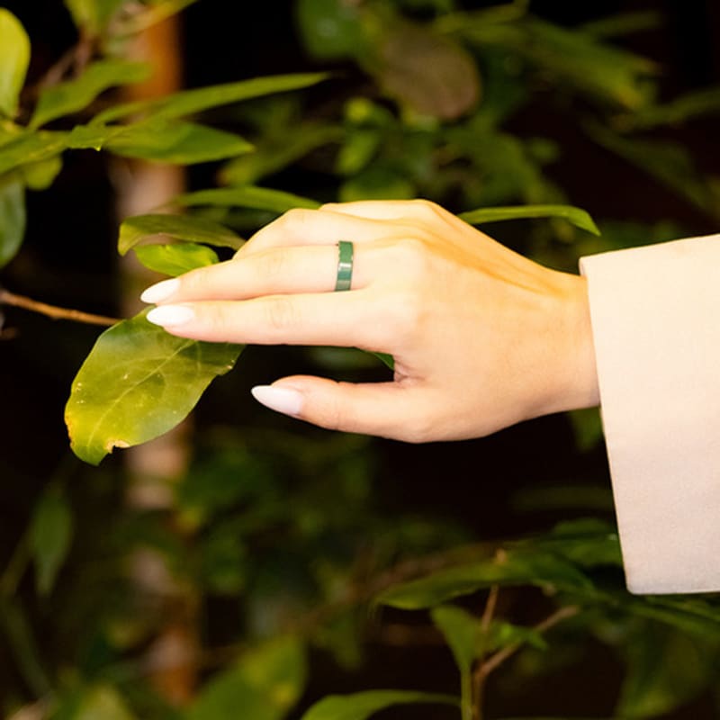 BE/GINS La ligne Green Ceramic Band Ring