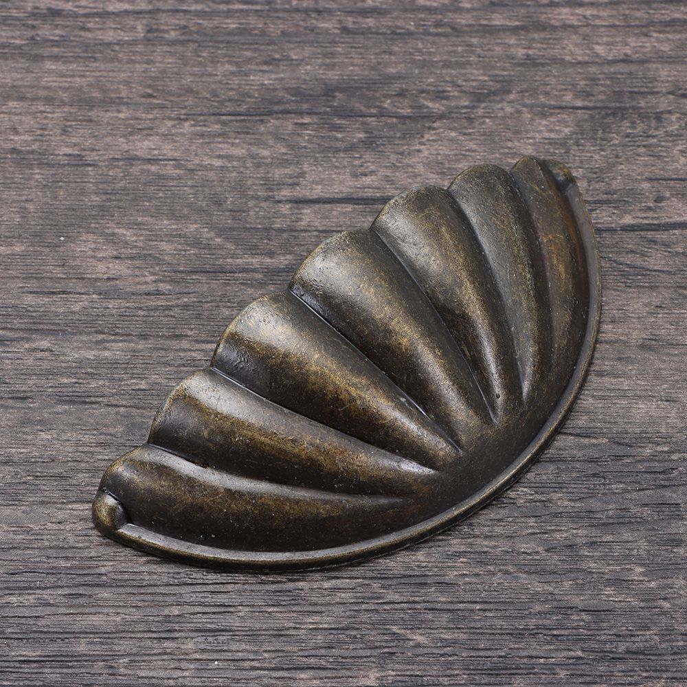 Furniture Fittings Dresser Wardrobe Cupboard Cabinet Pulls Shell Shape Door Handles Drawer Knobs