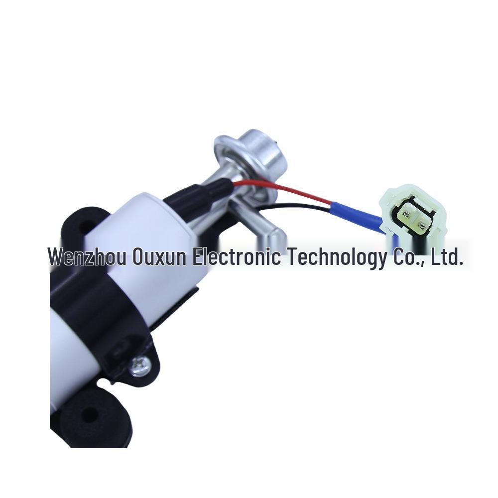 Suzuki DF250T, DT115, DT140 Fuel Pump (Part No. 15100-94900)