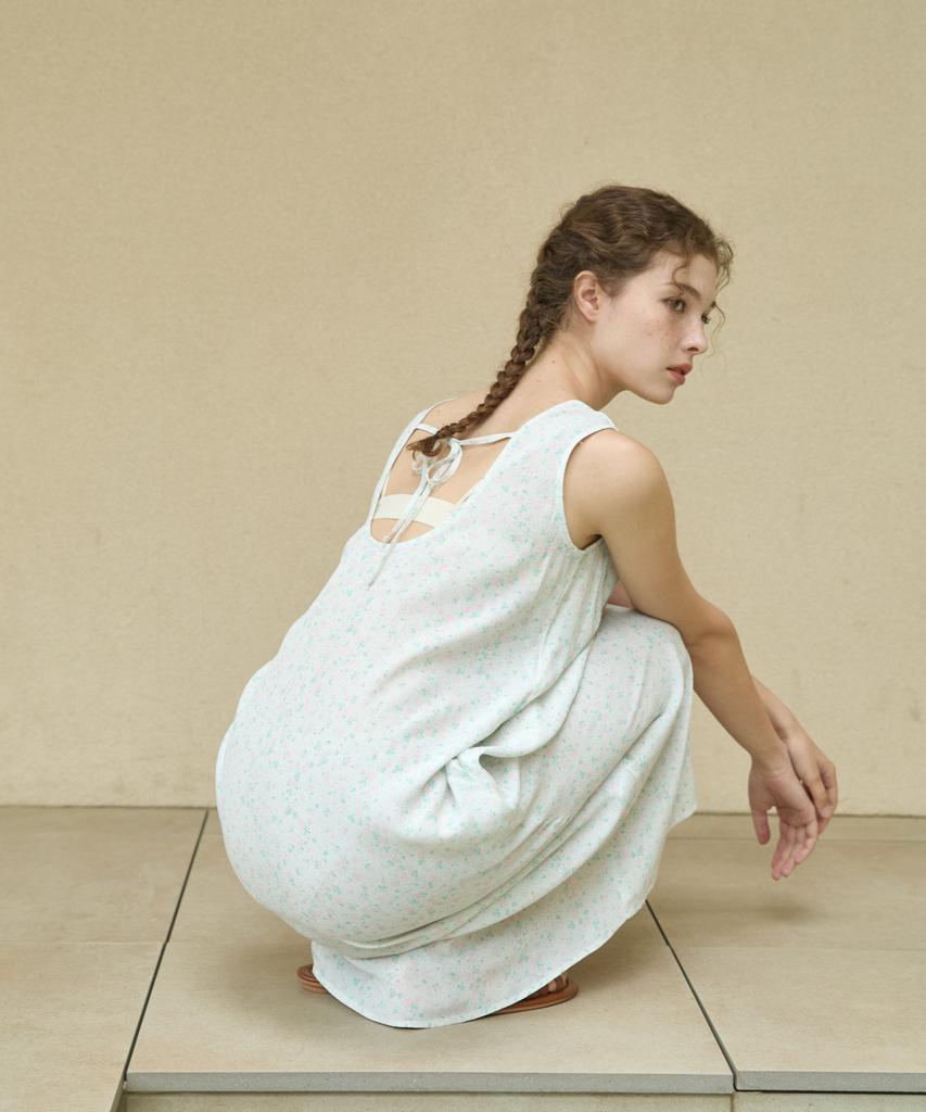 WIOE Floral String Sleeveless Dress_White