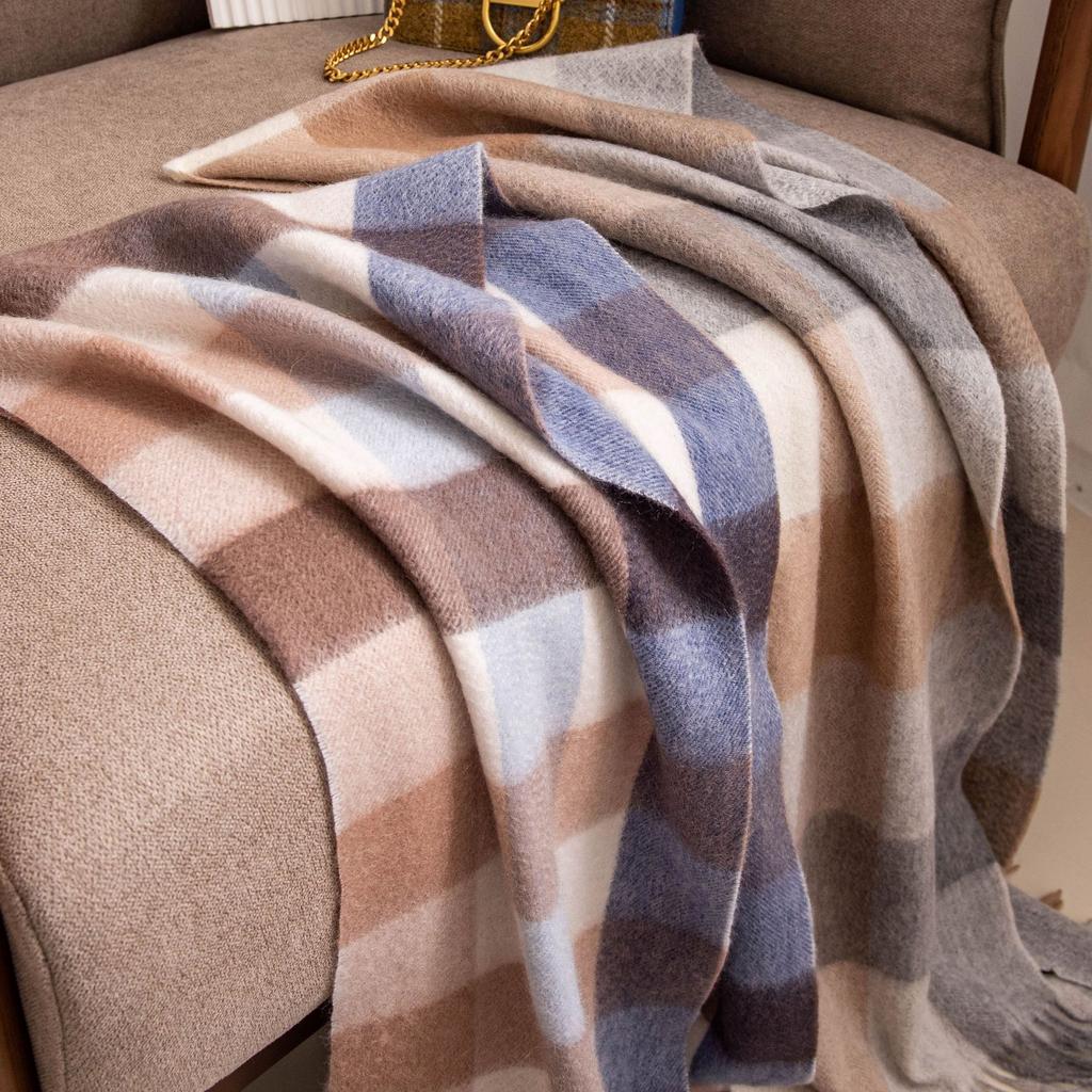 Autumn and Winter Cashmere Scarves Classic British Style Women's High End Soft Scarf Men's Shawl Warm Scarf