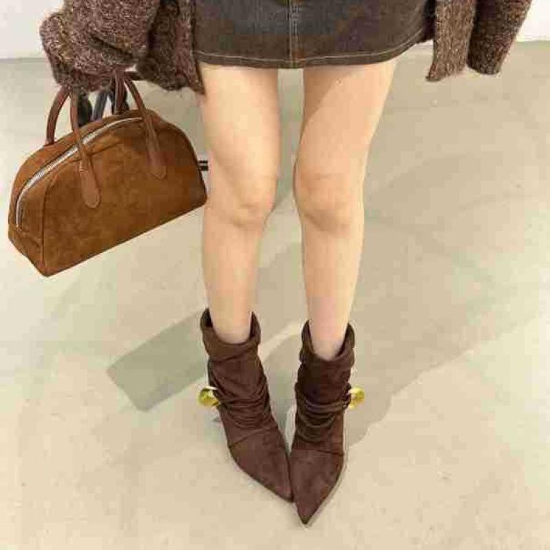 Retro pointed short boots women's 2025 new autumn versatile wasteland wind western cowboy boots thick heel pile boots