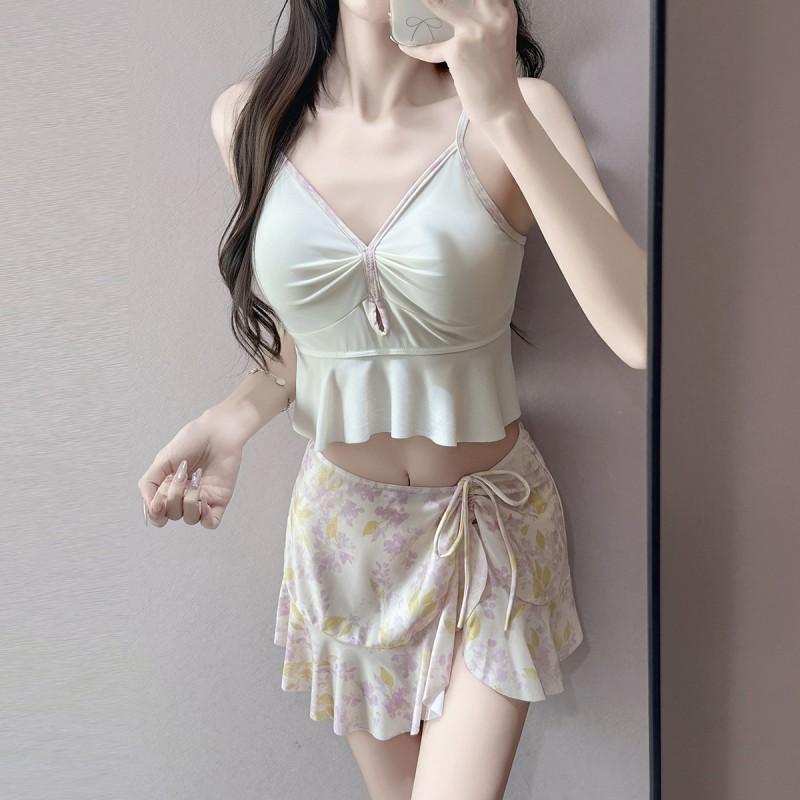 Ins Split Swimsuit Women's Three-piece Sexy Bikini Small Chest Slimming Covering Belly Vacation Style